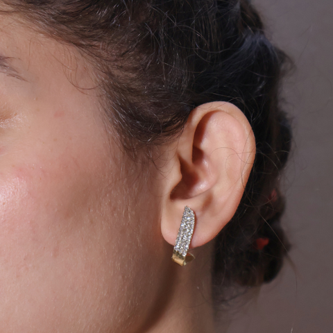 Saanvi Pearl Curve Earrings