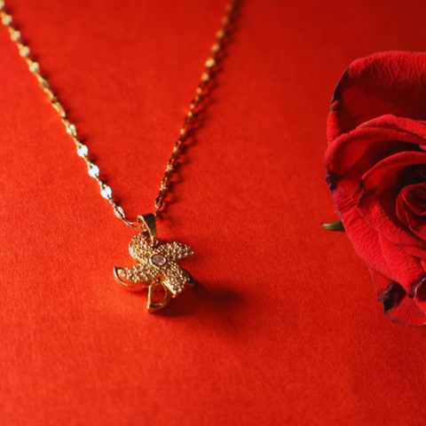 Rotatable Windmill Timeless Floral Pendant Necklace