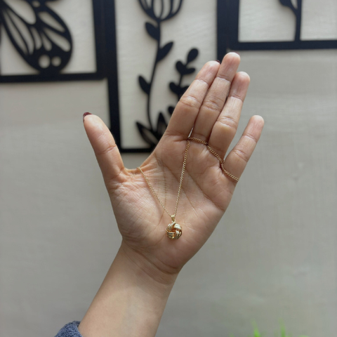 Promise Knot Gold Pendant Necklace Set