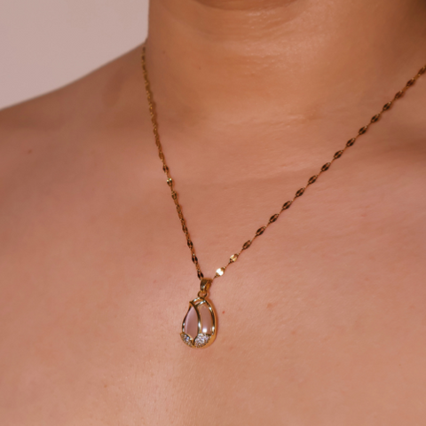 Ayla Pendant Necklace