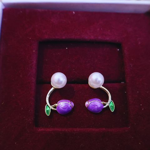 Amoura Enamel Tulip Flower Stud Earring – Pearl & Floral Design