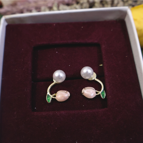 Amoura Enamel Tulip Flower Stud Earring – Pearl & Floral Design