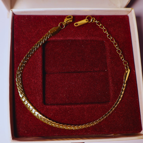 Amoura Heart Lock Chain Bracelet