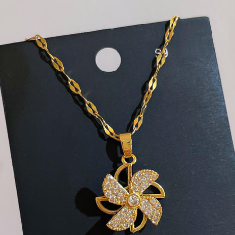 Rotatable Windmill Timeless Floral Pendant Necklace