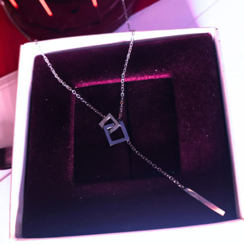 Eterna Link Lariat Necklace