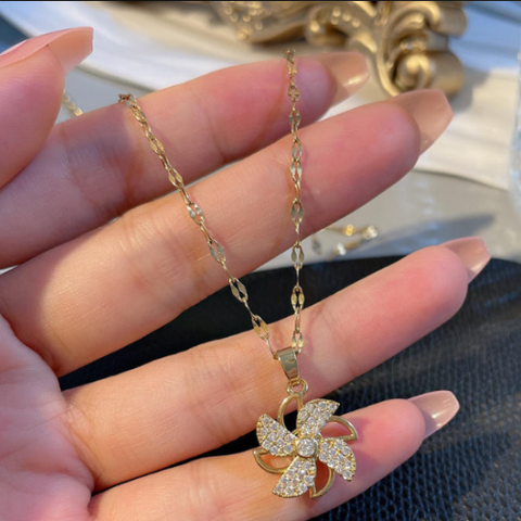Rotatable Windmill Timeless Floral Pendant Necklace