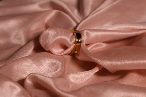 Niora Luxe Band Ring