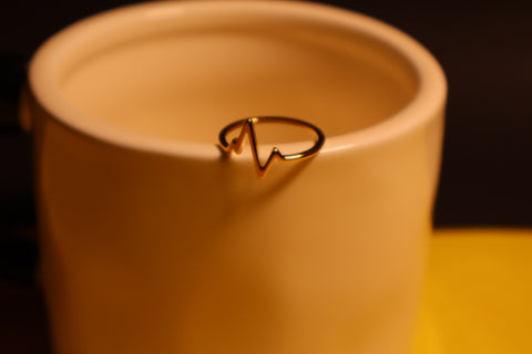 Ziva Zig Hearwave Ring
