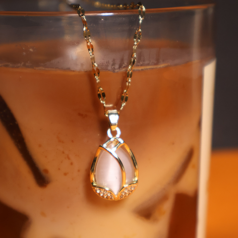 Ayla Pendant Necklace